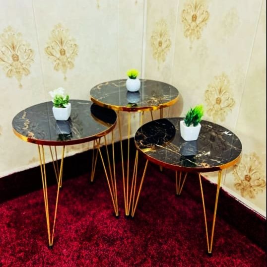 ROUND TABLES - BLACK MARBLE TOP WITH 3 FREE FLOWER VASES