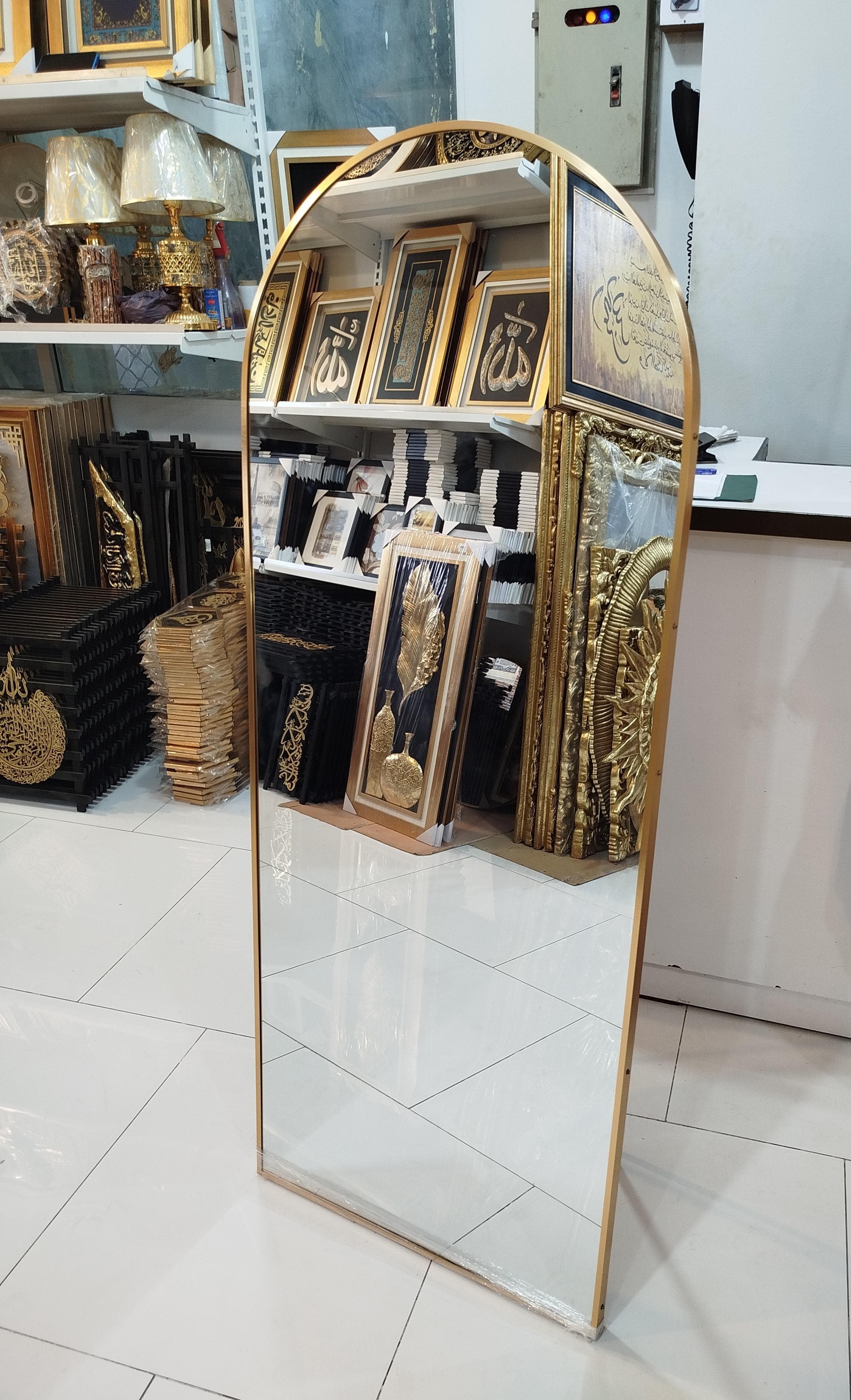Standing Mirror – Long Wall Mirror with Stand | Ideal for Bedroom Decoration and Practical Usee
